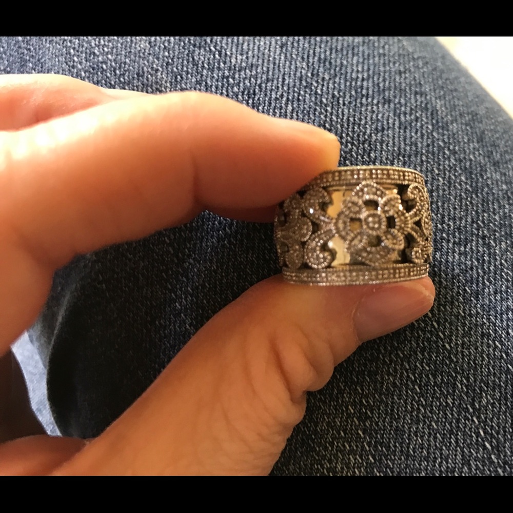 Gorgeous Art Deco sterling Ring size seven